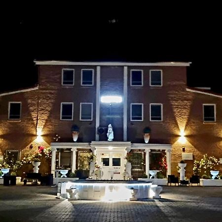 Hotel Bouzid - Laatzen Ngoại thất bức ảnh