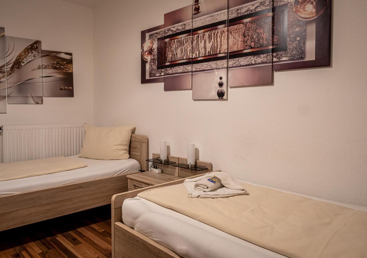 Hotel Bouzid - Laatzen Ngoại thất bức ảnh