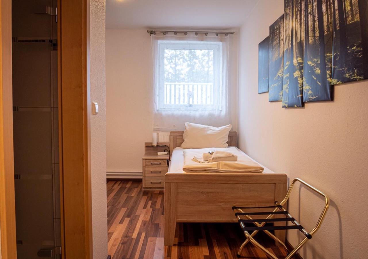 Hotel Bouzid - Laatzen Ngoại thất bức ảnh