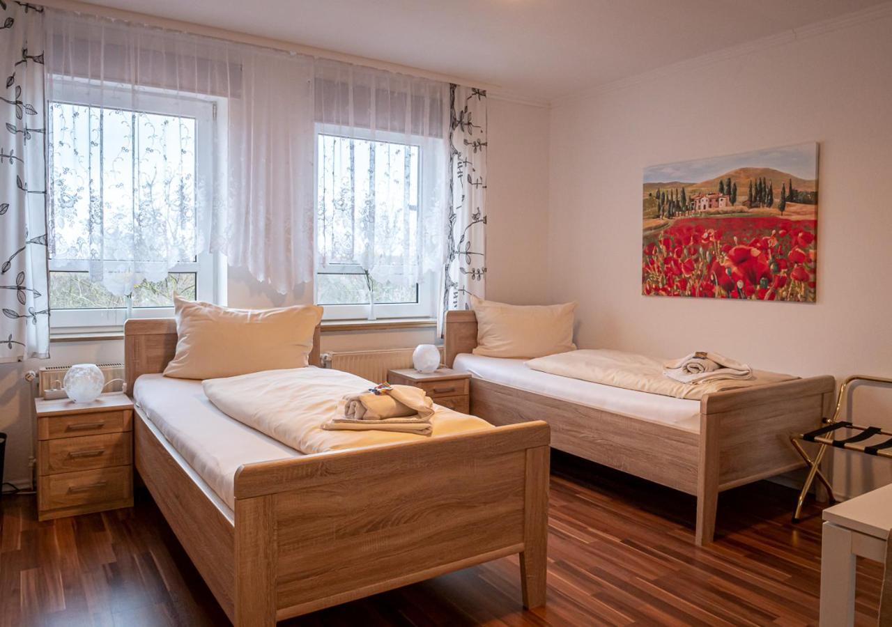 Hotel Bouzid - Laatzen Ngoại thất bức ảnh