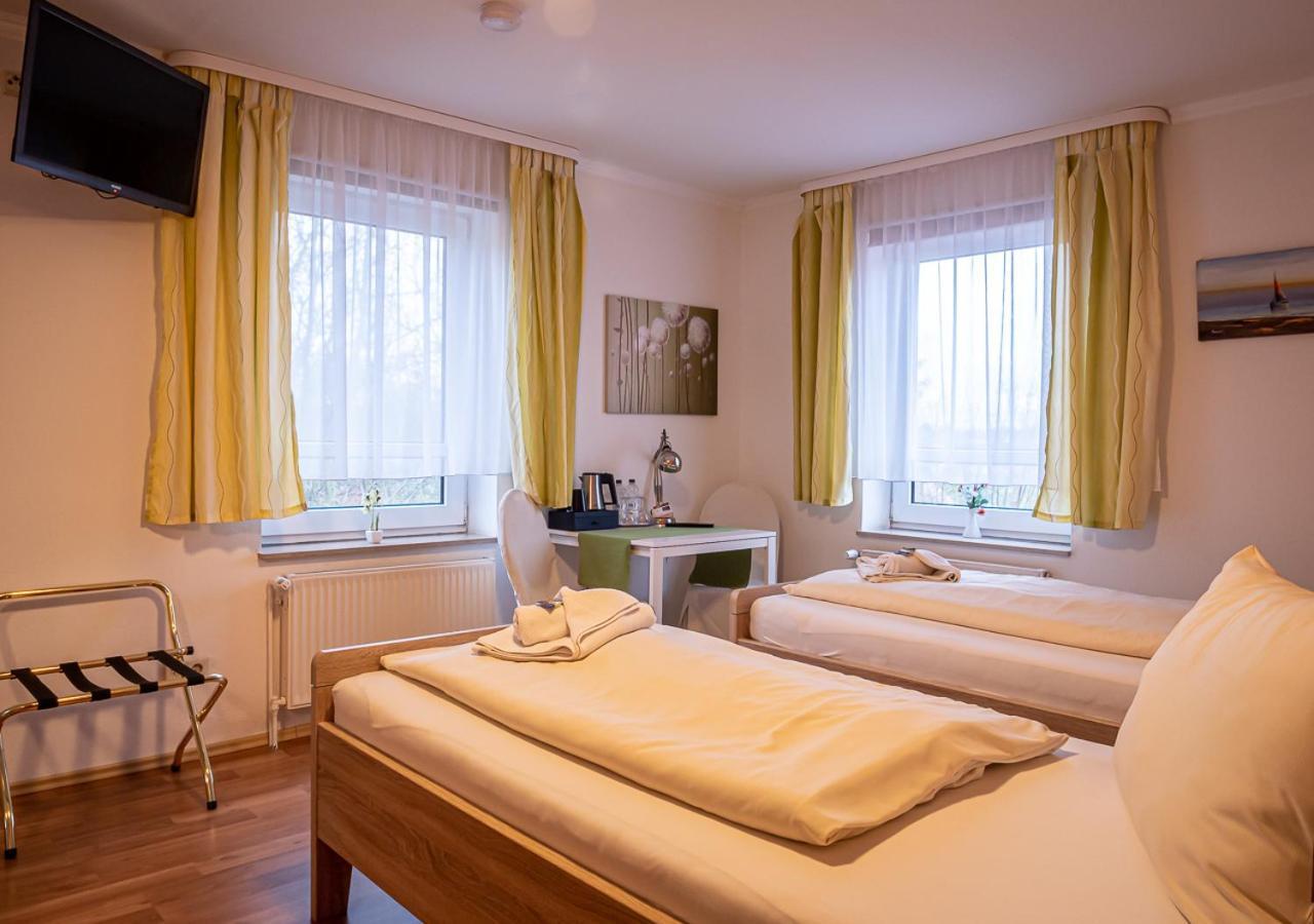 Hotel Bouzid - Laatzen Ngoại thất bức ảnh