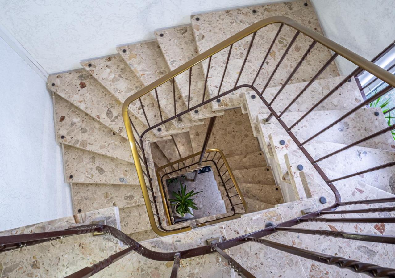 Hotel Bouzid - Laatzen Ngoại thất bức ảnh