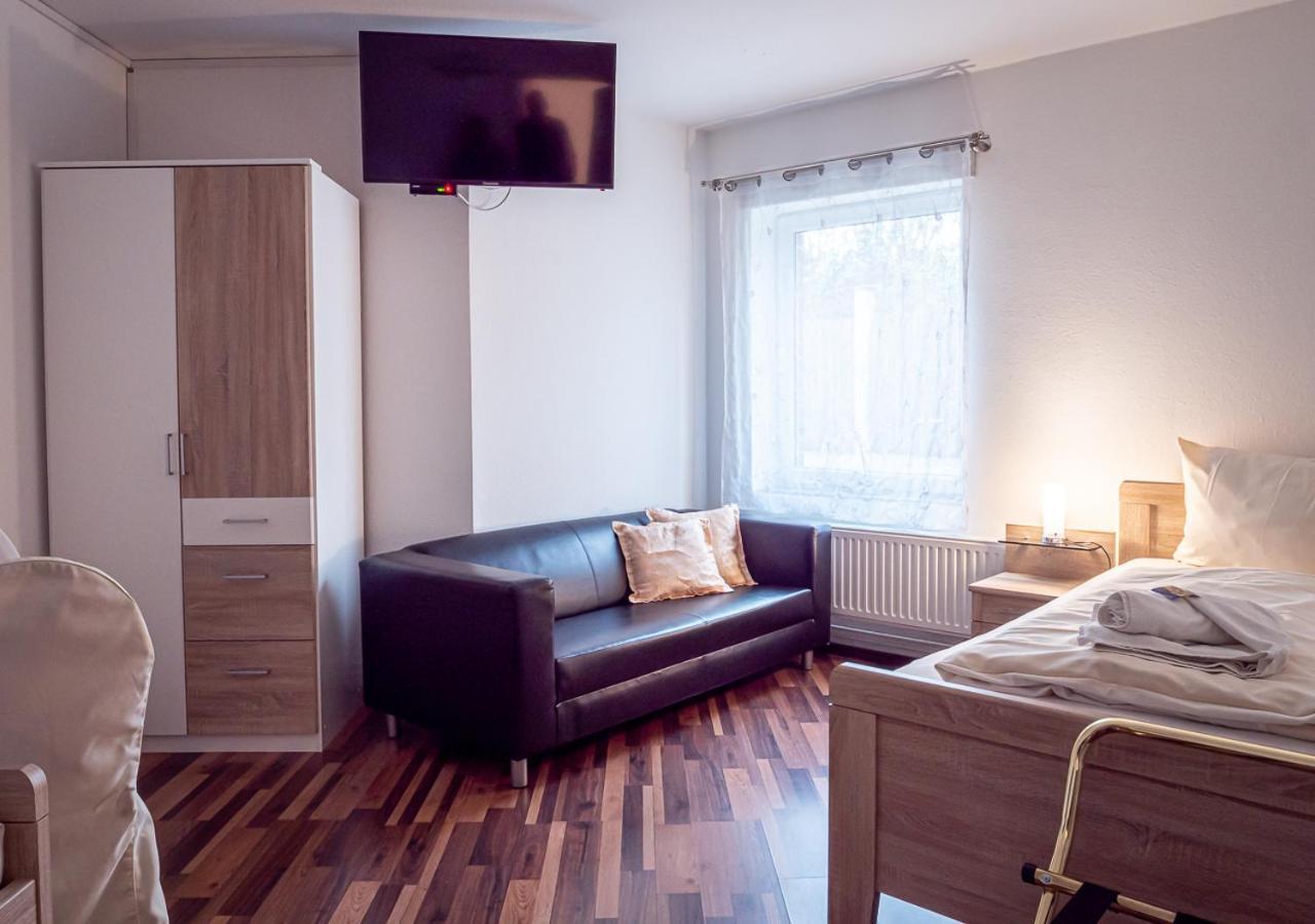 Hotel Bouzid - Laatzen Ngoại thất bức ảnh