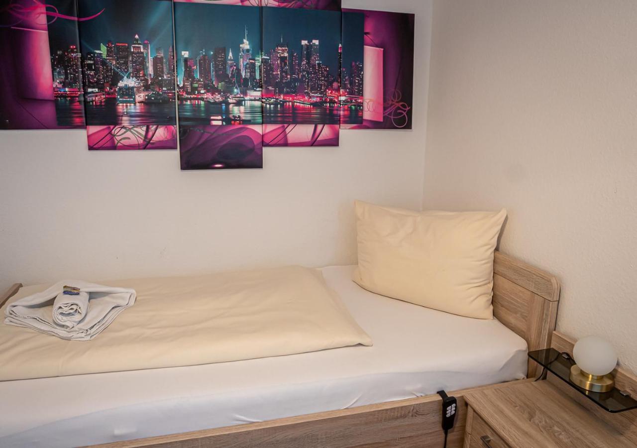 Hotel Bouzid - Laatzen Ngoại thất bức ảnh