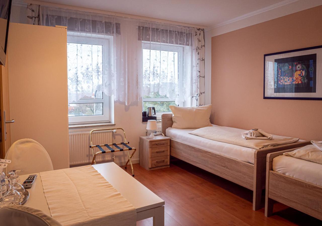 Hotel Bouzid - Laatzen Ngoại thất bức ảnh